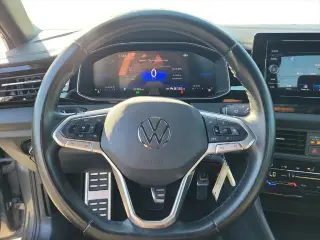 Volkswagen Jetta 2025 Sport 4dr Sedán