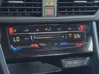 Volkswagen Jetta 2025 Sport 4dr Sedán