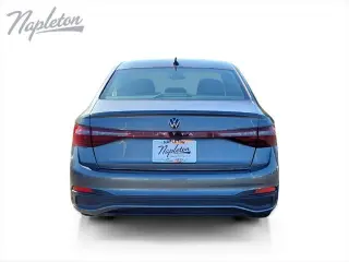 Volkswagen Jetta 2025 Sport 4dr Sedán