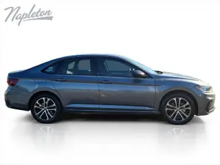 Volkswagen Jetta 2025 Sport 4dr Sedán