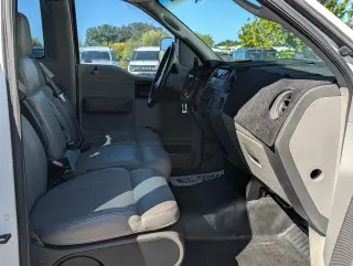 Ford F-150 2005 2dr Standard Cab XLT RWD Styleside 8 ft. LB