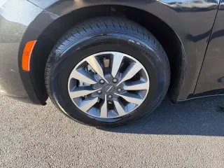 Chrysler Pacifica Plug-In Hybrid 2023 Touring L 4dr Mini-Van