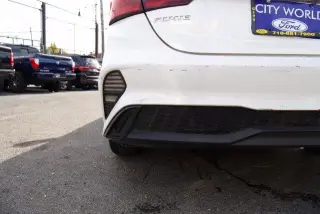 Forte Kia 2023 LXS sedán de 4 puertas