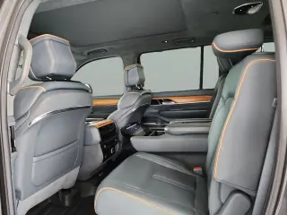 Jeep Grand Wagoneer 2022 4x4 Series II 4dr SUV
