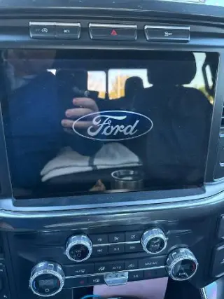 Ford F-150 2021 4x4 XLT 4dr SuperCrew con plataforma de 5.5 pies de largo, SuperCruza.