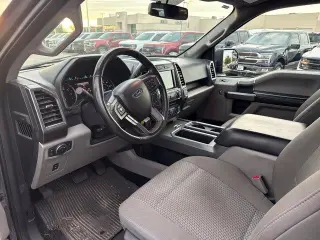Ford F-150 2017 4x4 XLT 4dr SuperCrew con cabina de 5.5 m.