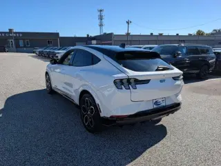 Ford Mustang Mach-E 2023 AWD GT 4dr SUV