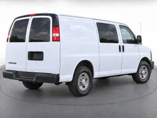 Chevrolet Express 2017 3500 3dr Extended Cargo Van
