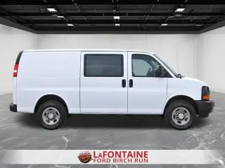 Chevrolet Express 2017 3500 3dr Extended Cargo Van