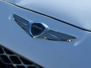 Genesis G70 2023 2.0T 4dr Sedán