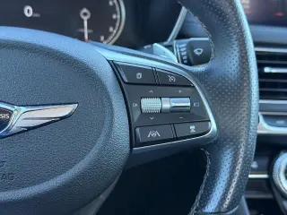 Genesis G70 2023 2.0T 4dr Sedán
