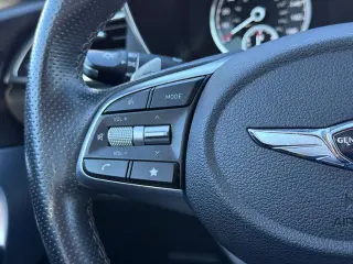Genesis G70 2023 2.0T 4dr Sedán
