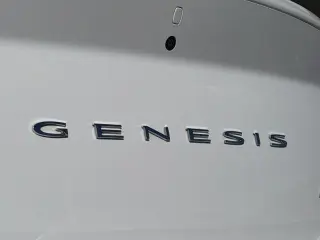 Genesis G70 2023 2.0T 4dr Sedán