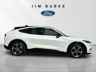 Ford Mustang Mach-E 2023 Premium 4DR SUV