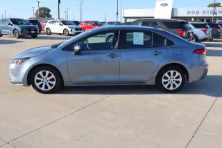 Toyota Corolla 2026 LE 4dr Sedán