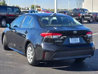 Toyota Corolla 2024 LE 4dr Sedán