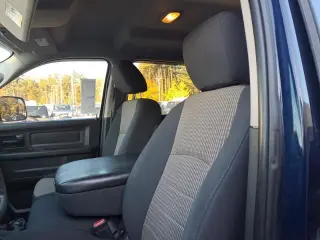 Ram 2500 2012 4x4 ST 4dr Crew Cab 6.3 ft. SB Pickup