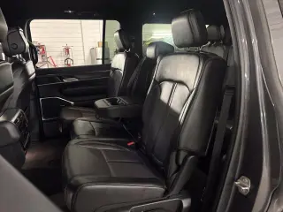 Jeep Wagoneer 2024 4x2 Serie II 4dr SUV