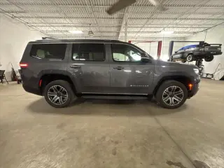Jeep Wagoneer 2024 4x2 Serie II 4dr SUV