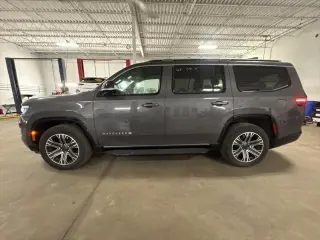Jeep Wagoneer 2024 4x2 Serie II 4dr SUV