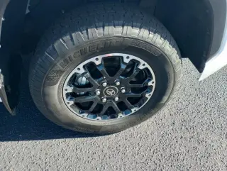 Toyota Tundra 2025 4x4 SR5 4dr CrewMax Cab Pickup SB