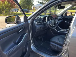 2025 Toyota Highlander