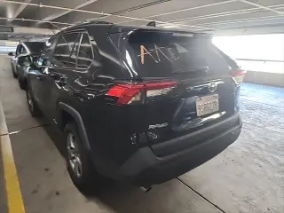 Toyota RAV4 Híbrido 2025 AWD LE 4dr SUV