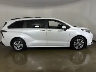 2025 Toyota Sienna