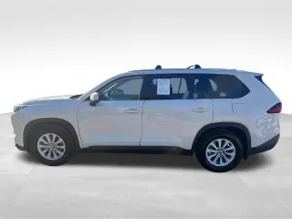 Toyota Grand Highlander 2024 AWD XLE 4dr SUV