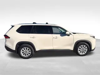 Toyota Grand Highlander 2024 AWD XLE 4dr SUV