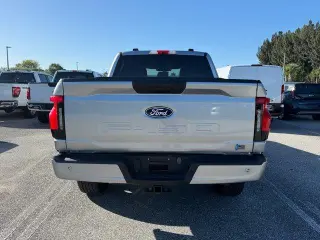 Ford F-150 Lightning 2024 AWD XLT 4dr SuperCrew 5.5 ft. SB