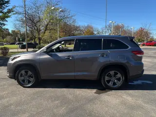 2017 Toyota Highlander