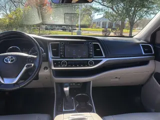2017 Toyota Highlander