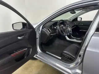 2017 Acura TLX