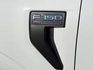 Ford F-150 2023 4x4 XLT 4 puertas SuperCrew 5.5 pies. SB