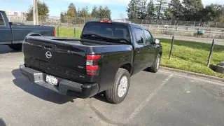 Nissan Frontier 2022 4x2 SV 4dr Cabina de Crew 5 ft. SB