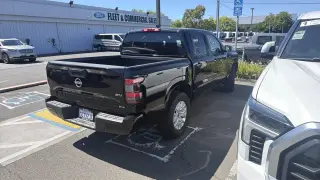 Nissan Frontier 2022 4x2 SV 4dr Cabina de Crew 5 ft. SB