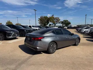 Nissan Altima 2023 2.5 SV 4dr Sedán