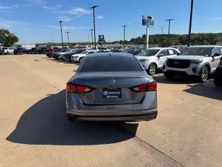 Nissan Altima 2023 2.5 SV 4dr Sedán
