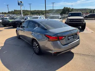 Nissan Altima 2023 2.5 SV 4dr Sedán