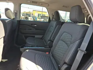 Nissan Pathfinder 2022 AWD SV 4dr SUV