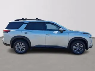 Nissan Pathfinder 2022 AWD SV 4dr SUV