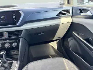 Volkswagen Taos 2023 SE 4dr SUV