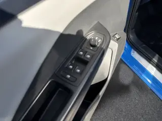 Volkswagen Taos 2023 SE 4dr SUV