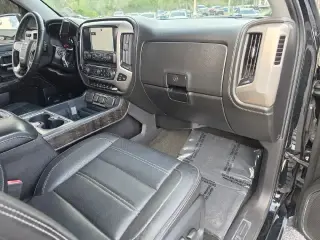 GMC Sierra 1500 2015 4x4 Denali 4dr Crew Cab 5.8 ft. SB