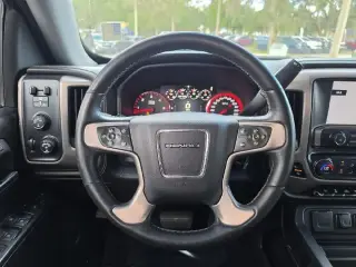 GMC Sierra 1500 2015 4x4 Denali 4dr Crew Cab 5.8 ft. SB