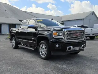 GMC Sierra 1500 2015 4x4 Denali 4dr Crew Cab 5.8 ft. SB