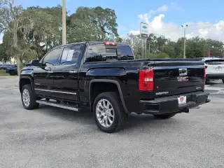 GMC Sierra 1500 2015 4x4 Denali 4dr Crew Cab 5.8 ft. SB