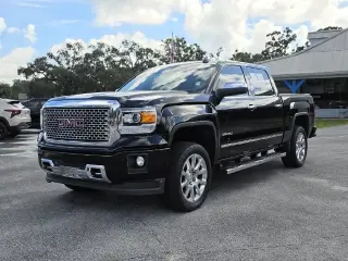 GMC Sierra 1500 2015 4x4 Denali 4dr Crew Cab 5.8 ft. SB