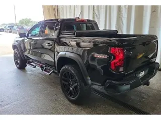 Chevrolet Colorado 2024 4x4 Trail Boss 4dr Crew Cab 5 ft. SB